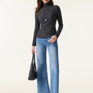 MaxWarm Turtleneck Long Sleeve Bra Top