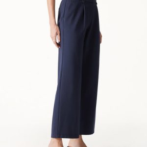 Ponte Low-Rise Straight Leg Ankled Pants with Pockets